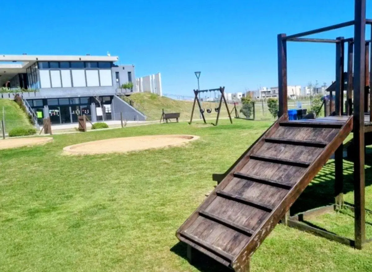 LOTE EN VENTA B.° ELCANO PUEBLOS DEL PLATA HUDSON 8