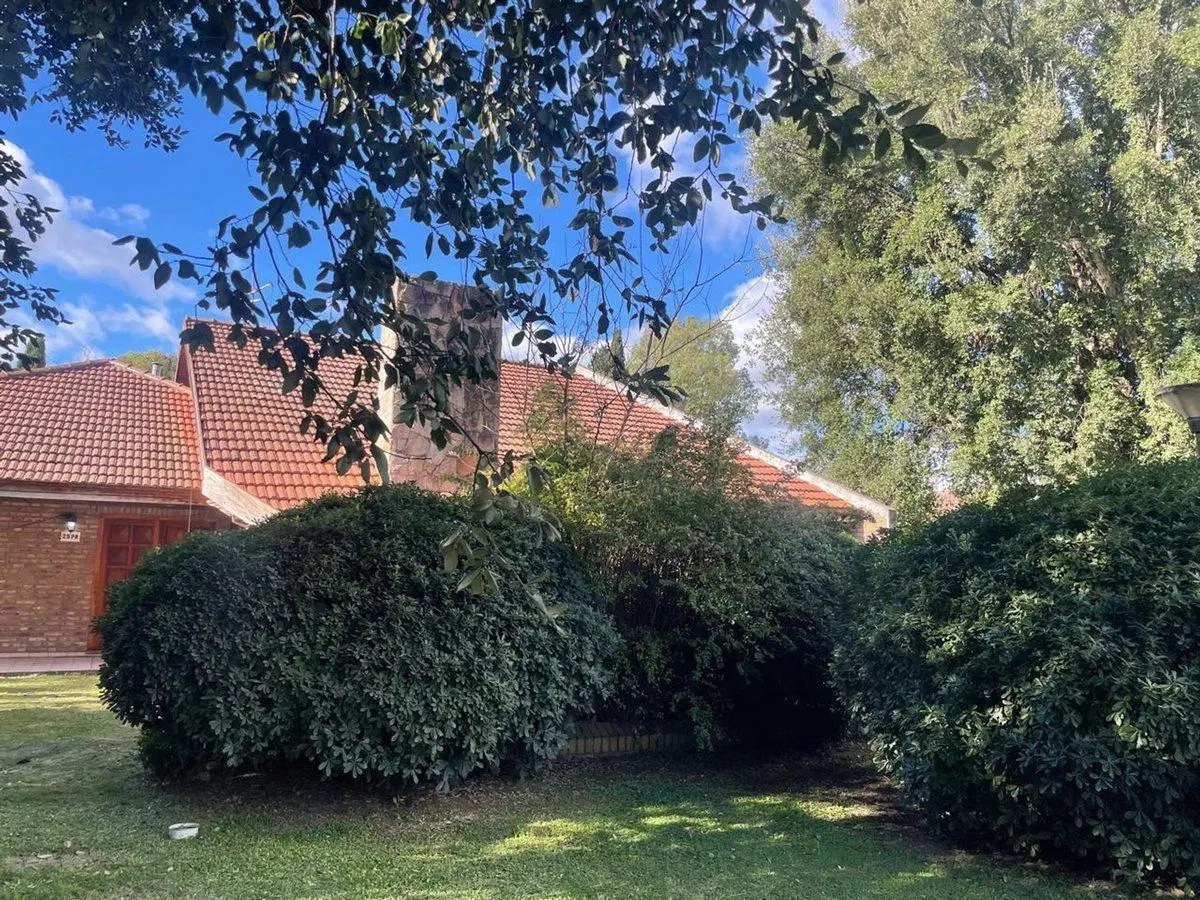 CASA EN VENTA VILLA ELISA 3 DORMITORIOS 3