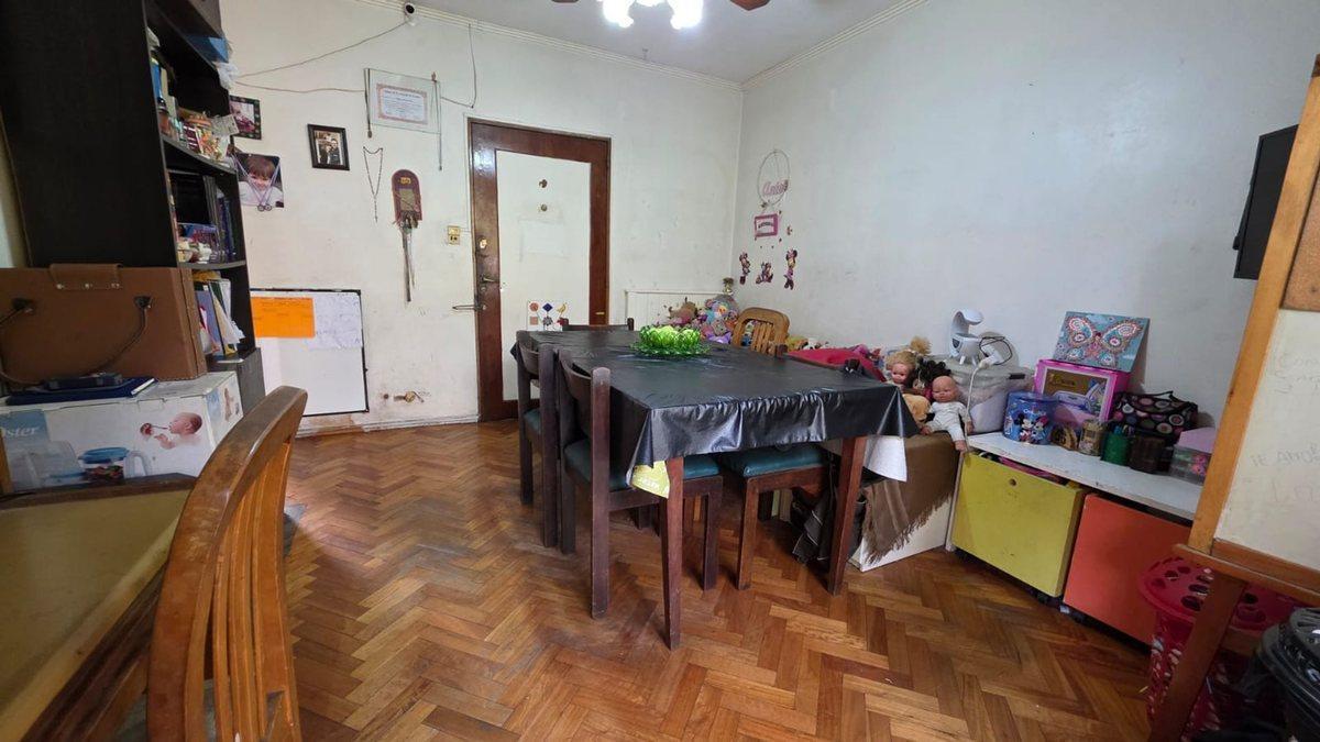 DEPARTAMENTO PALERMO RECICLAR 2° PISO POR ESCALERA