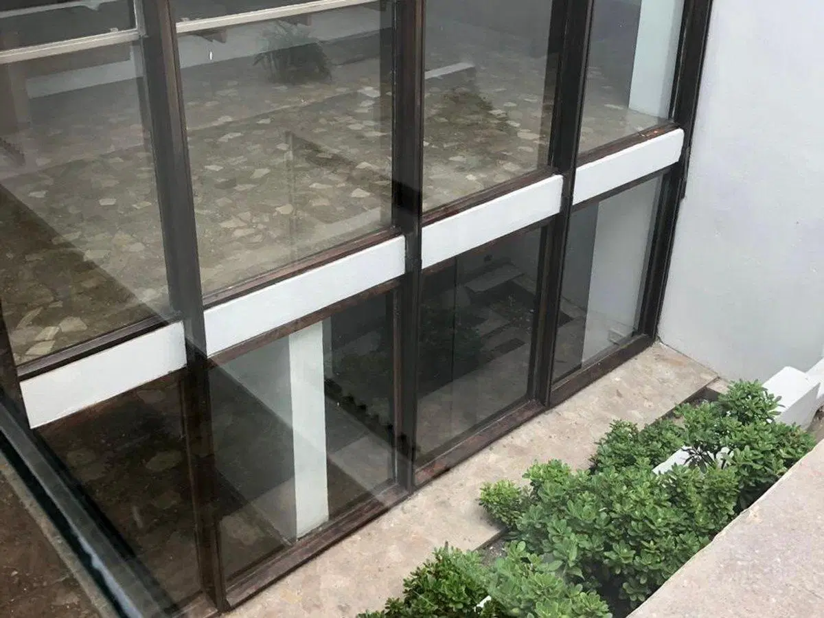 CASA EN VENTA LA PLATA 4 DORMITORIOS 5