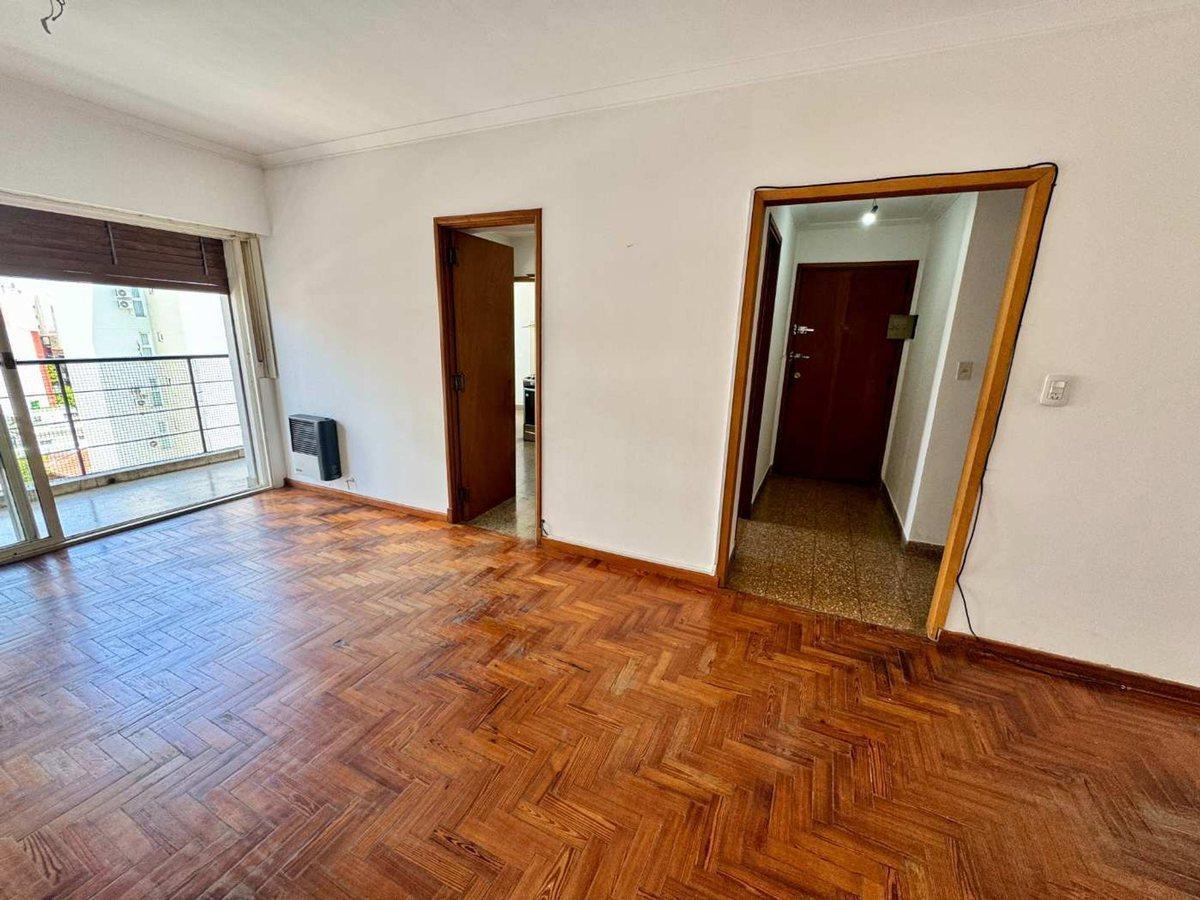 DEPARTAMENTO VENTA LA PLATA 3 DORMITORIOS BALCON