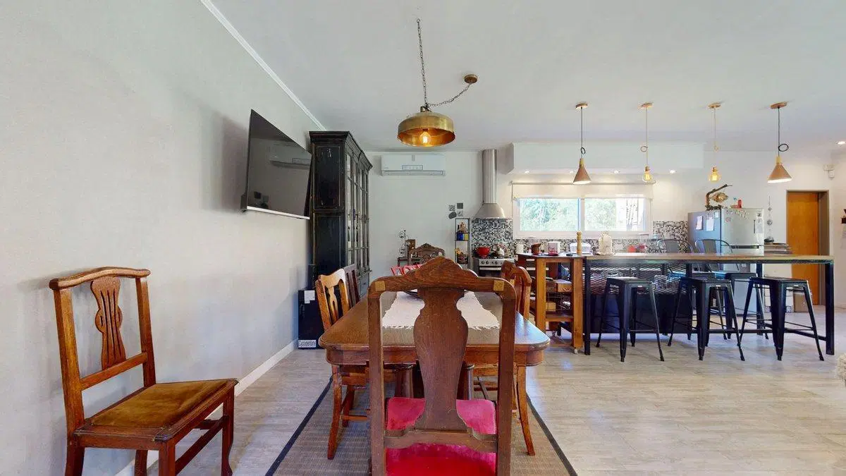 CASA A LA VENTA EN BARRIO LAS MALVINAS II 8