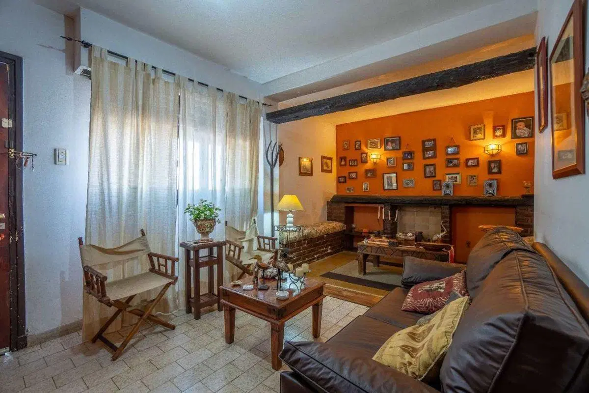 CASA Y DUPLEX EN VENTA LA PLATA POSIBLE APTO BANCO 5
