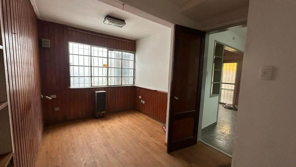 CASA EN VENTA LA PLATA 3 DORMITORIOS INVERSOR 4