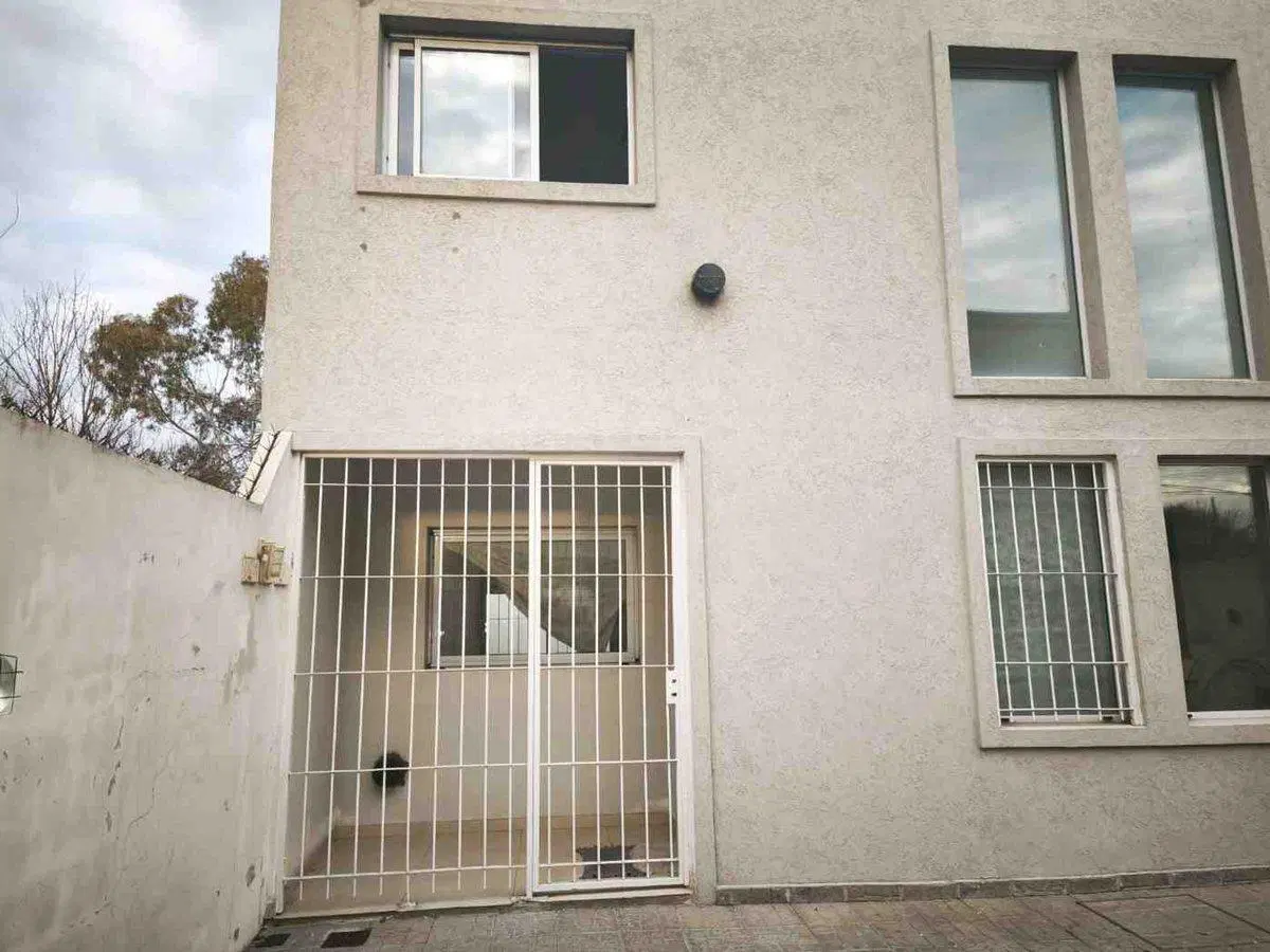 DUPLEX EN VENTA LA PLATA LOS HORNOS 4