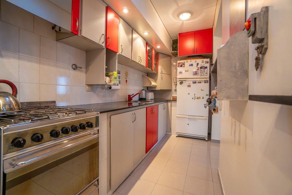 Foto de CASA EN VENTA LA PLATA 3 DORMITORIOS PILETA PARQUE, imagen 1
