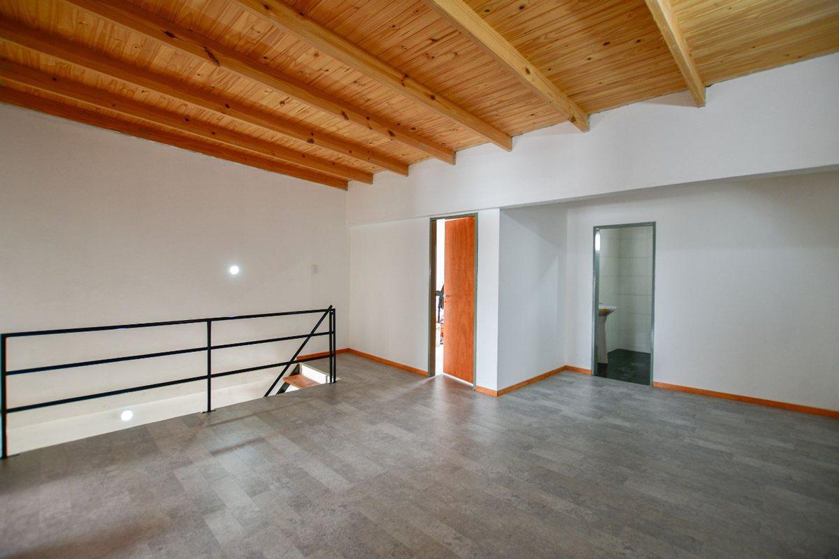 Foto de Departamento Duplex Venta San Carlos 3 Dormitorios, imagen 5