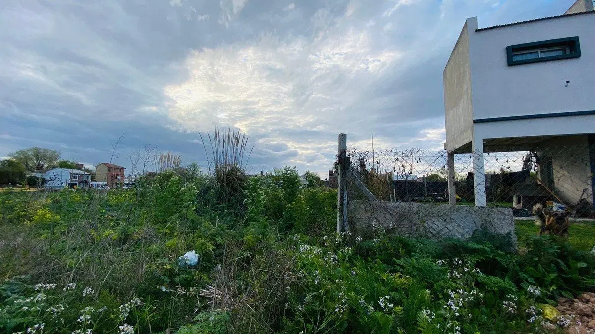 LOTE EN VENTA GONNET BARRIO DON JULIAN 5