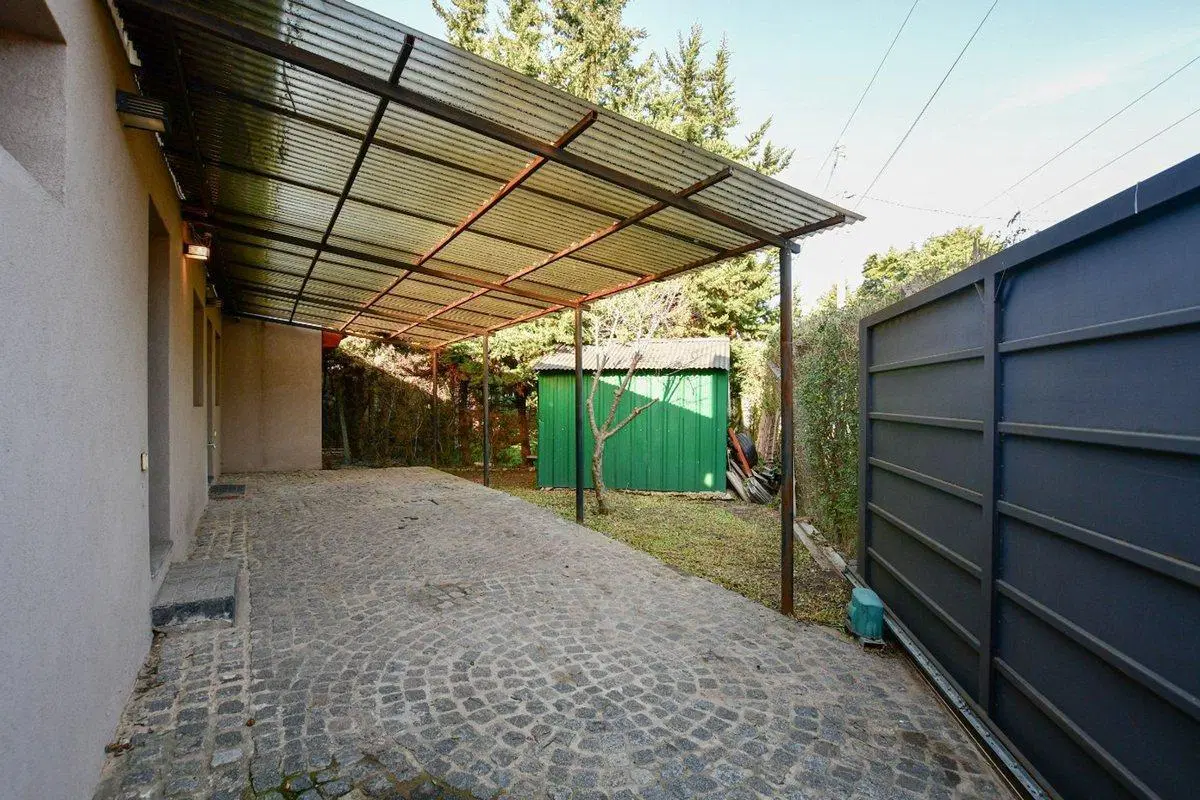 CASA EN VENTA LA PLATA ETCHEVERRY 3 DORMITORIOS 2