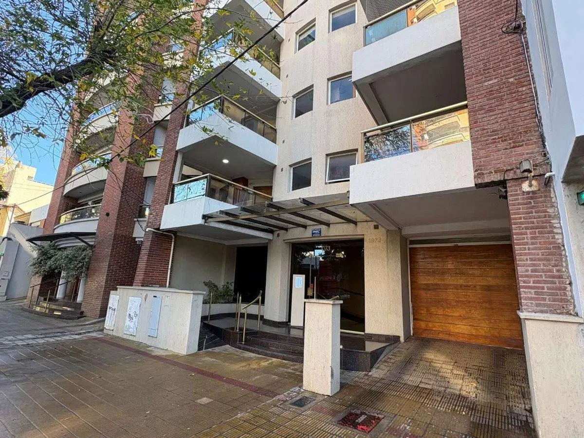 DEPARTAMENTO VENTA LA PLATA 2 DORMITORIOS COCHERA 4