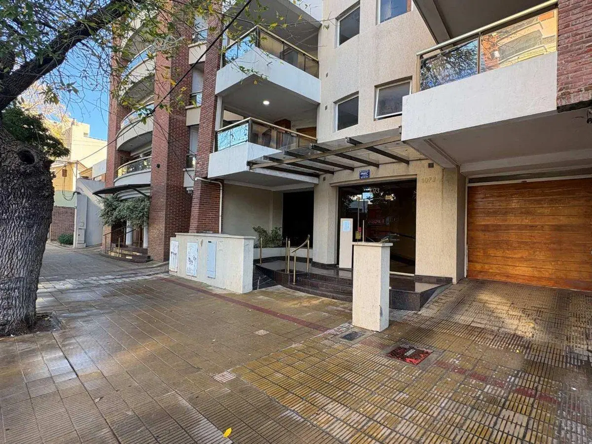 DEPARTAMENTO VENTA LA PLATA 2 DORMITORIOS COCHERA 3