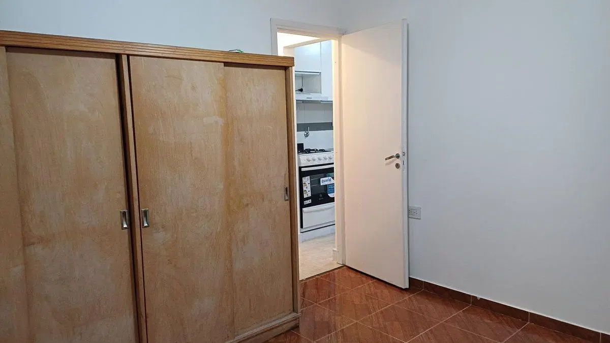 DEPARTAMENTO EN VENTA AL FRENTE 4