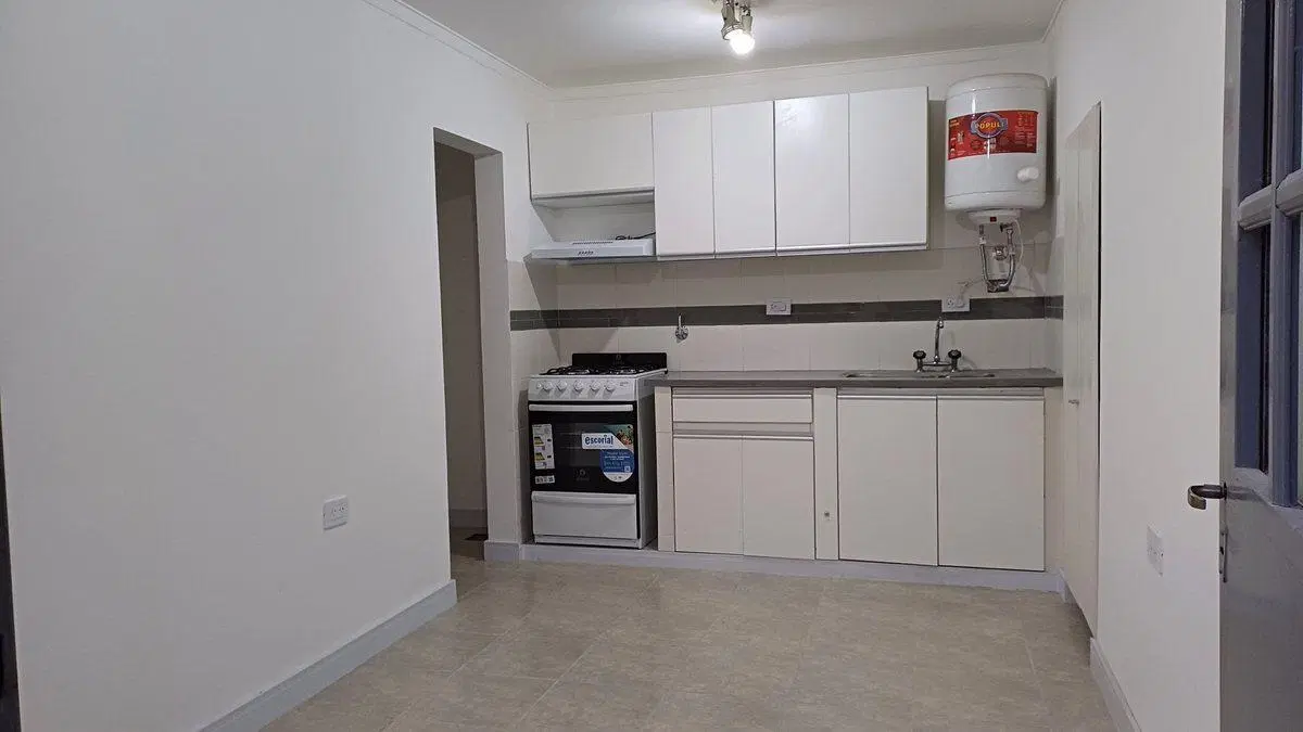 DEPARTAMENTO EN VENTA AL FRENTE 4