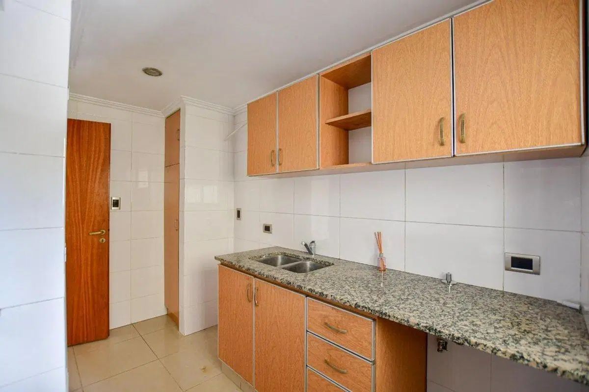 DEPARTAMENTO VENTA LA PLATA PARQUE ALBERTI FRENTE 3