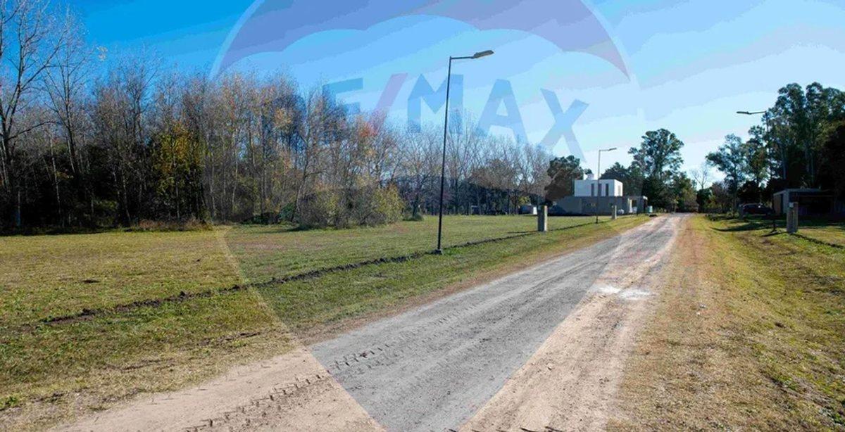 Foto de LOTE EN VENTA EN BARRIO CERRADO LOS CIRUELOS, imagen 3