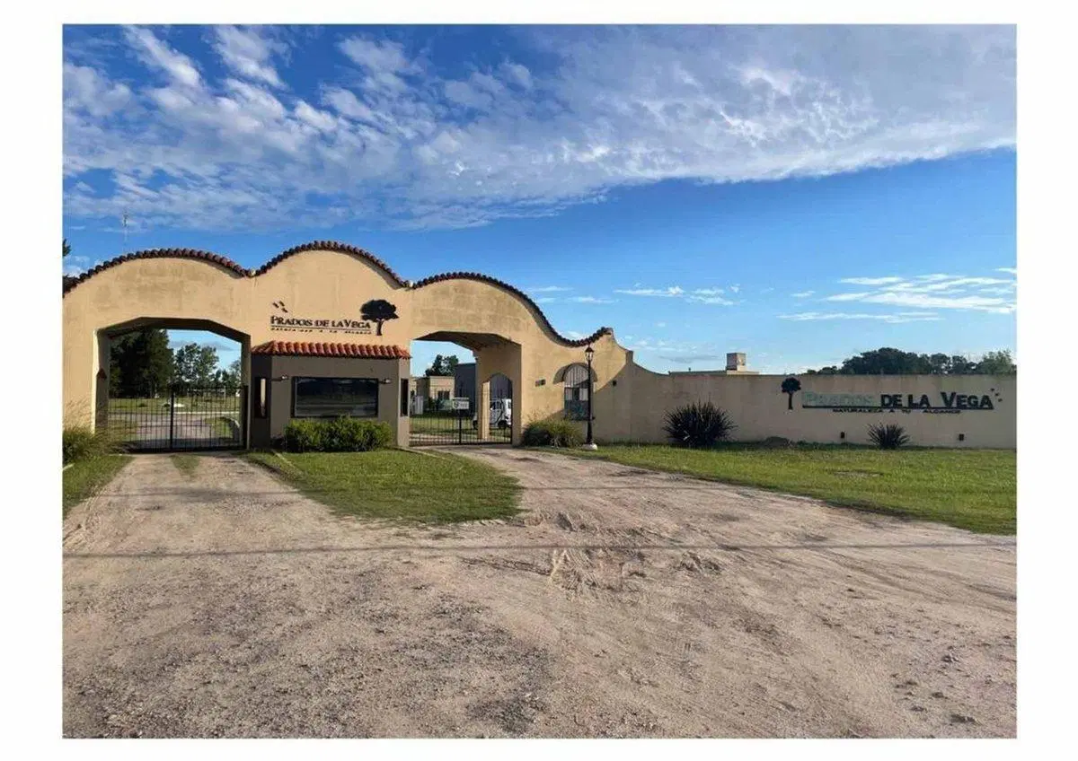 LOTE EN VENTA ABASTO LA PLATA 3