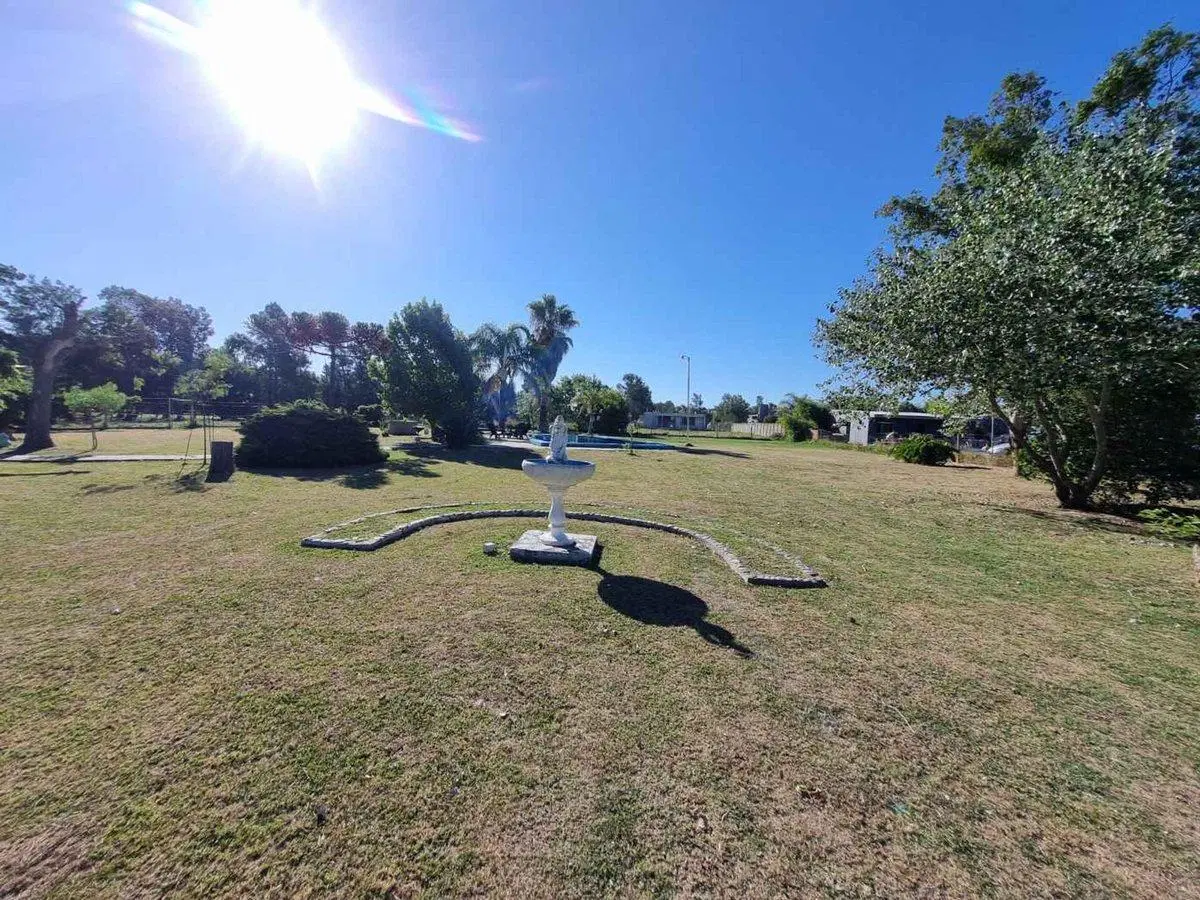 CASA QUINTA - LOTE EN VENTA LOS TALAS PILETA 2