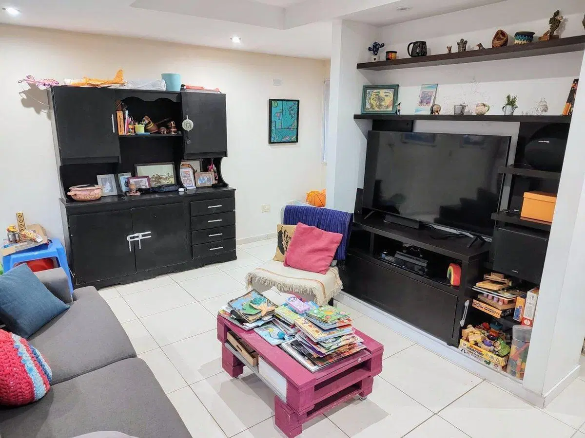 CASA VENTA LA PLATA 2 DORMITORIOS CON ESCRITORIO 8