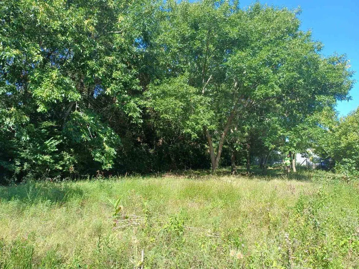 TERRENO LOTE EN VENTA GONNET ENTRE CAMINOS 3