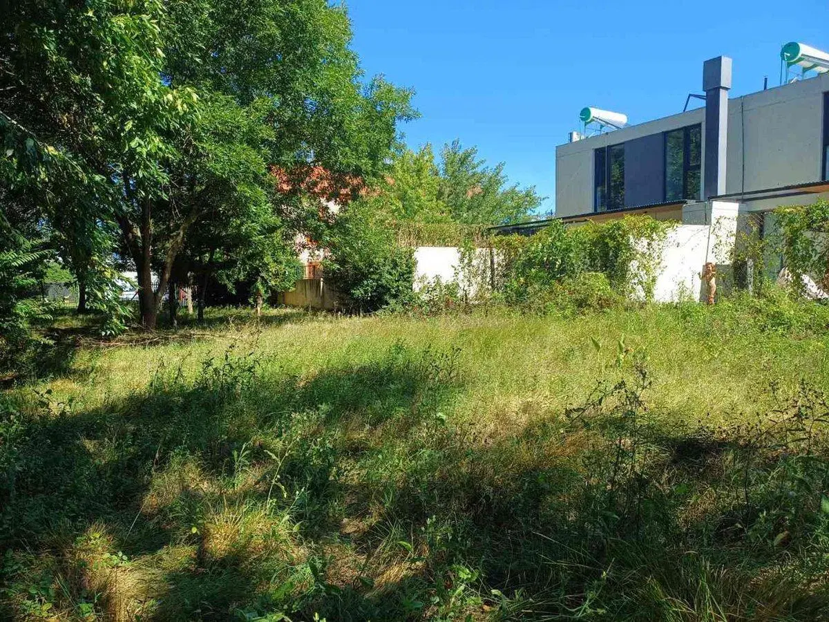 TERRENO LOTE EN VENTA GONNET ENTRE CAMINOS 2
