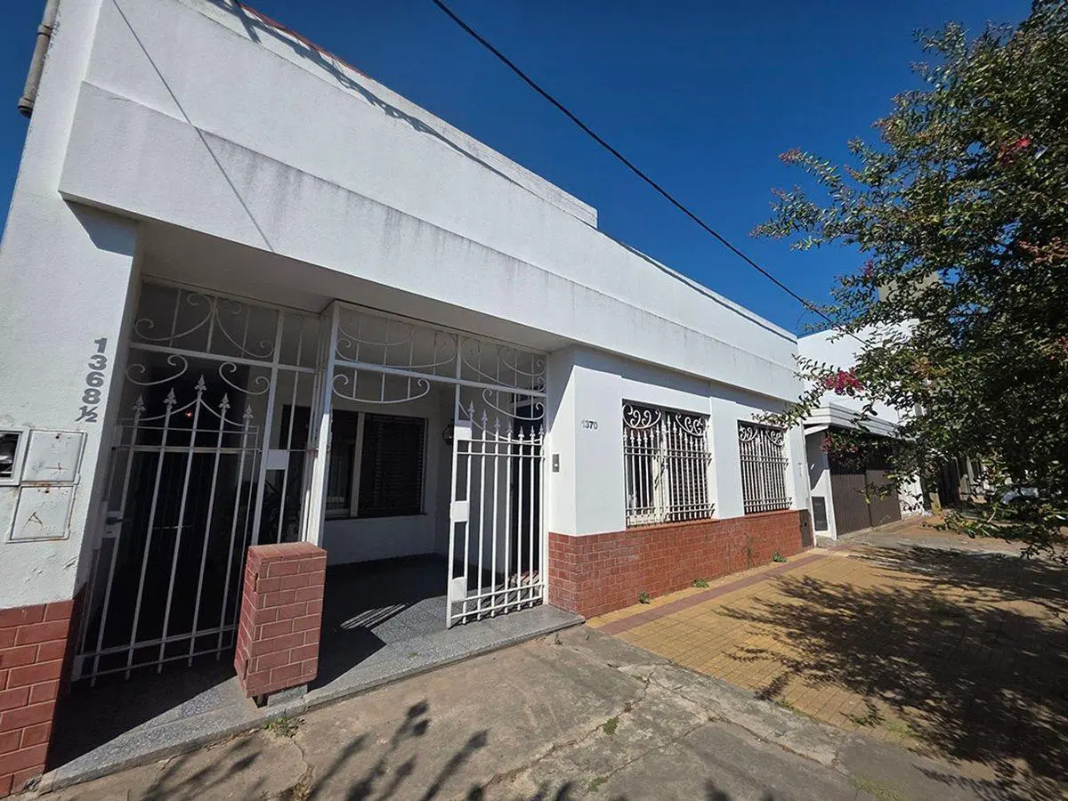 CASA EN VENTA LOS HORNOS 4 DORMITORIOS 3