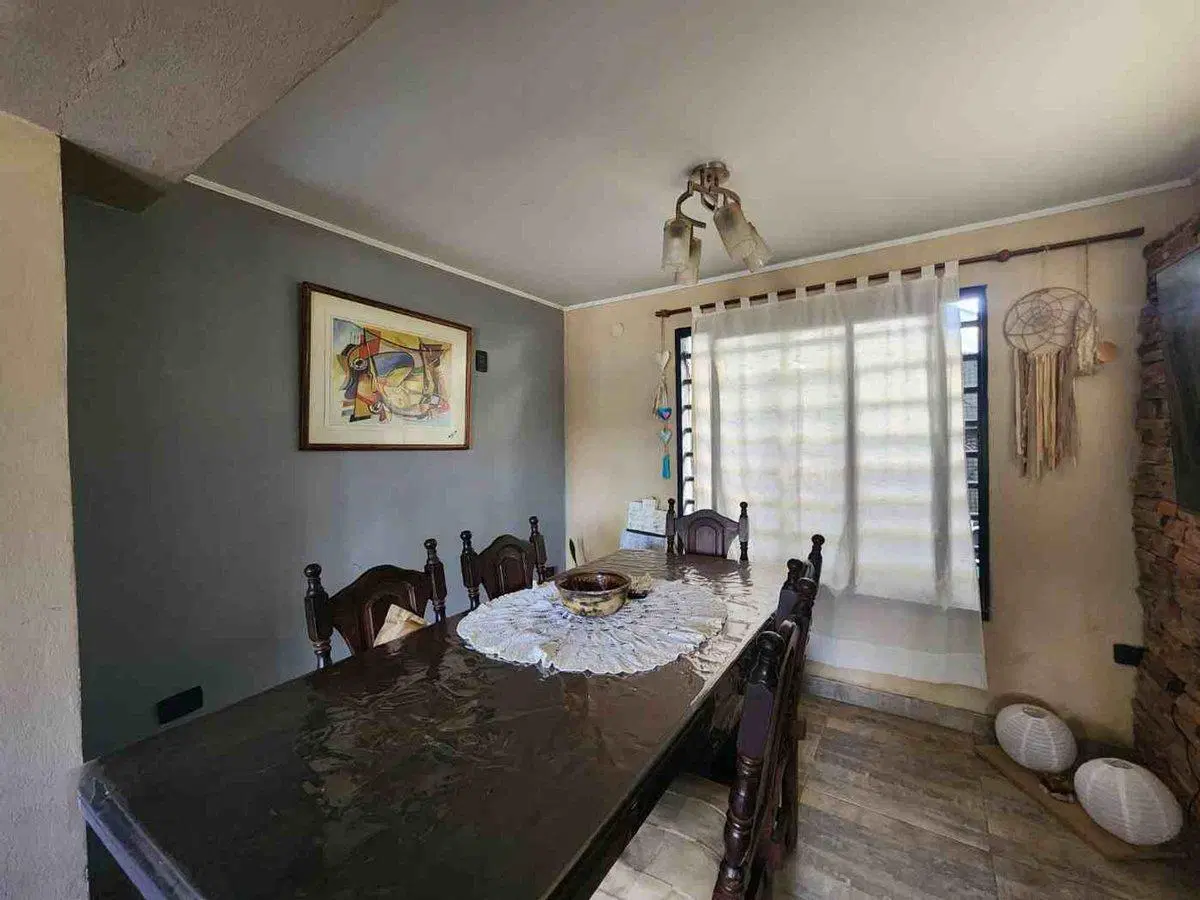 DÚPLEX EN VENTA BERISSO 3 DORMITORIOS Y COCHERA 2