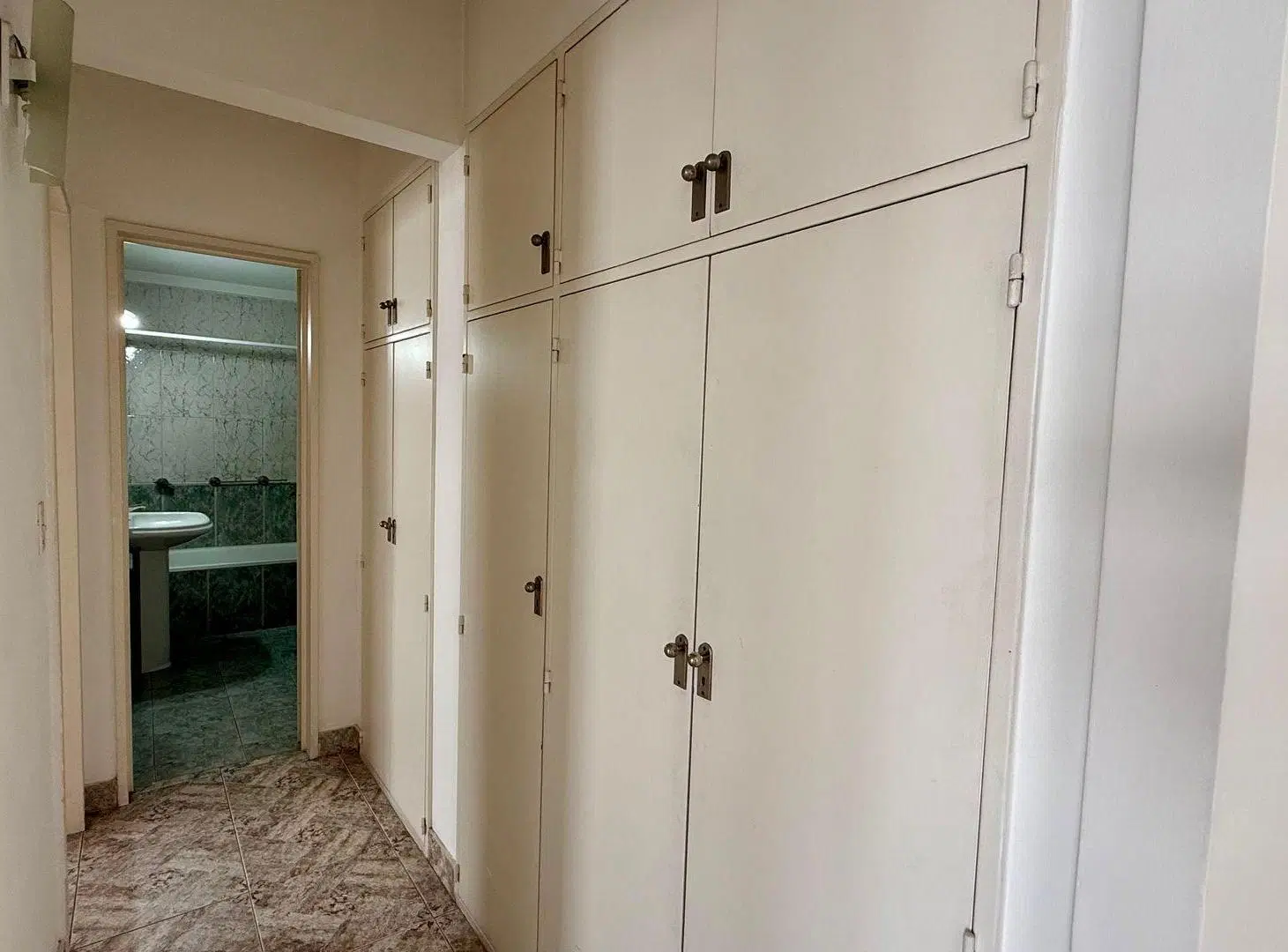 DEPARTAMENTO EN ALQUILER 2 AMBIENTES CON BALCON 4