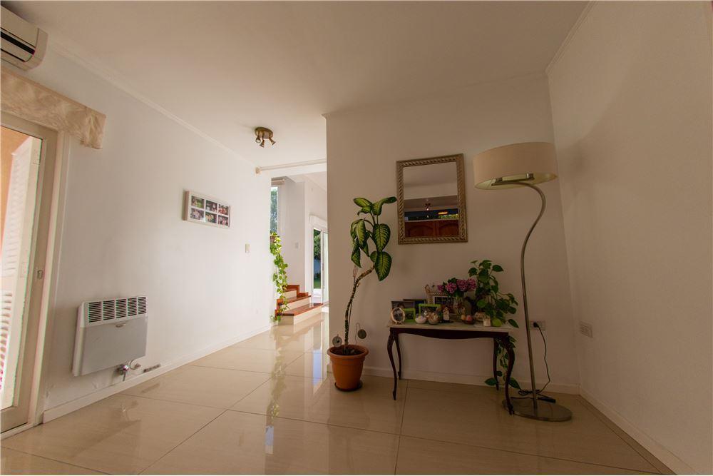 Foto de Casas en Venta Villa Elisa 4 Dormitorios Pileta, imagen 4