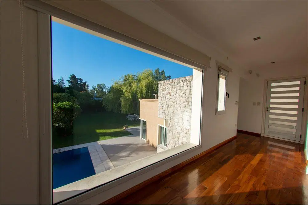 Casas en Venta Villa Elisa 4 Dormitorios Pileta 2