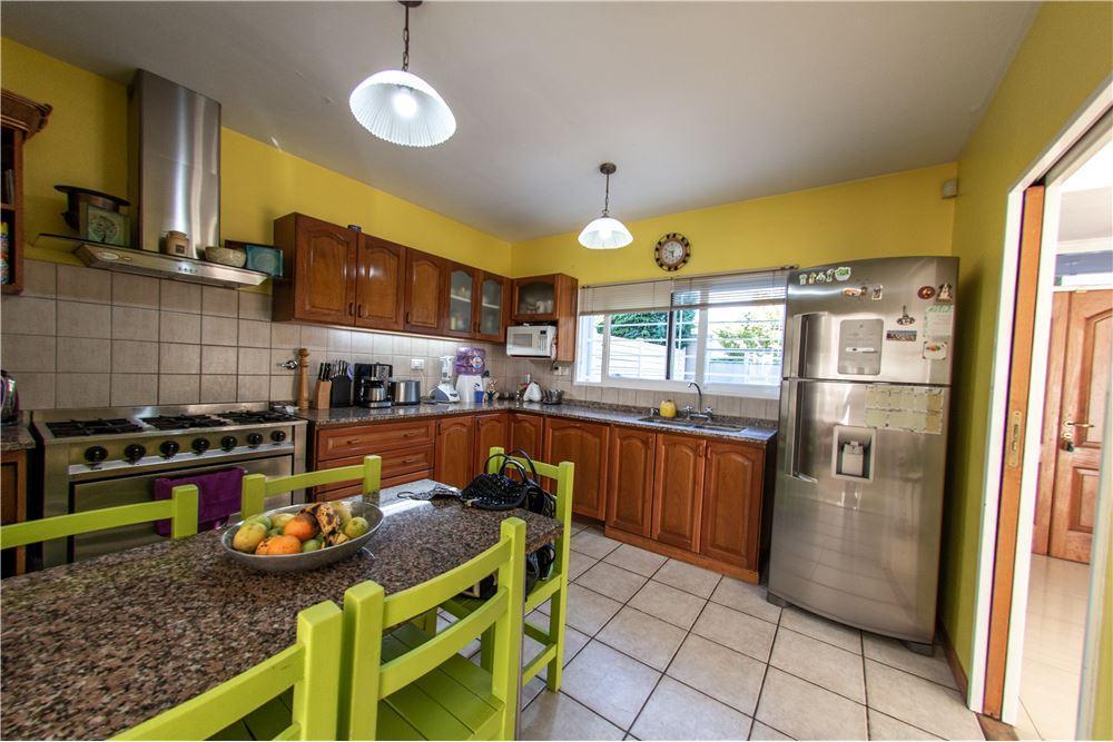 Foto de Casas en Venta Villa Elisa 4 Dormitorios Pileta, imagen 3