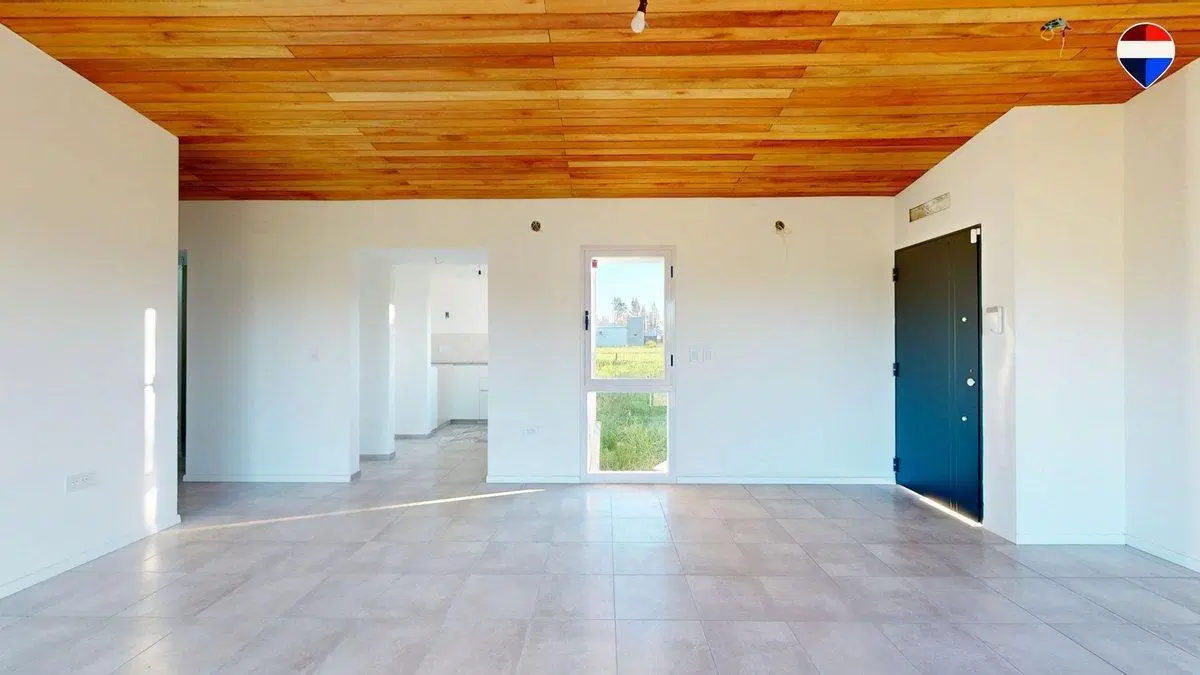 CASA EN VENTA LA PLATA 2 DORMITORIOS 5