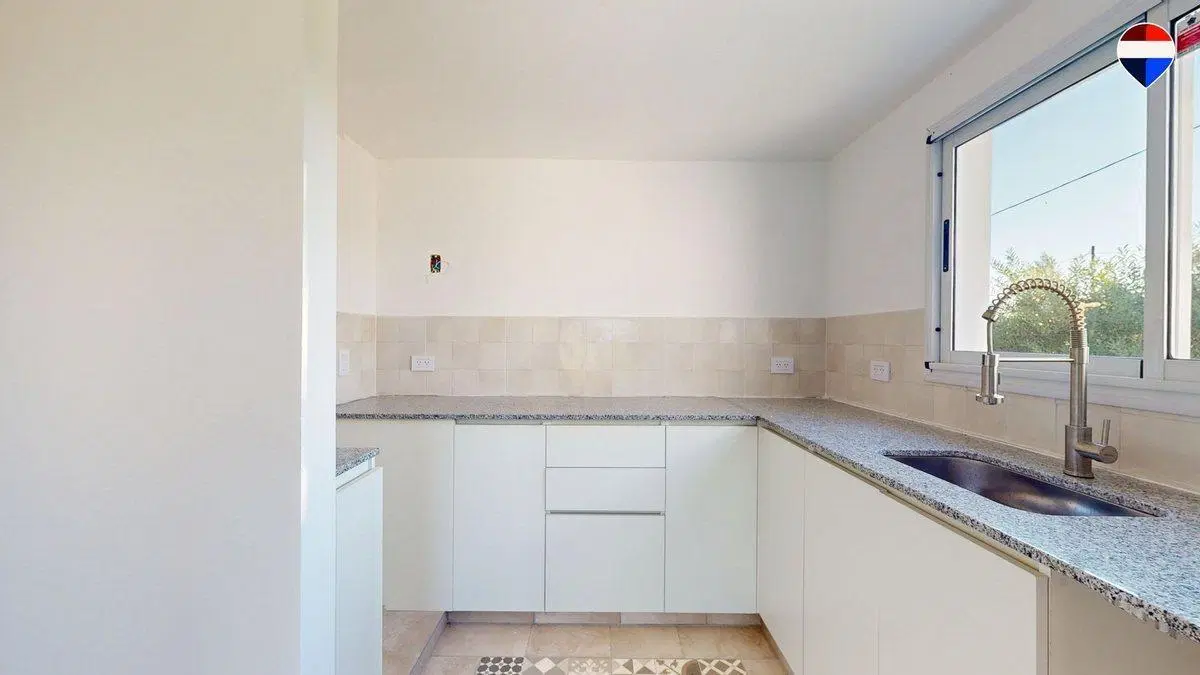 CASA EN VENTA LA PLATA 2 DORMITORIOS 4