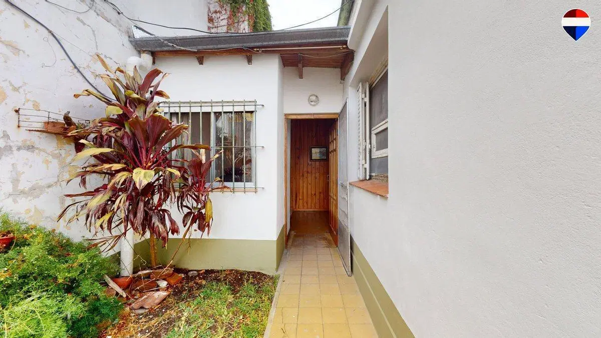 CASA EN VENTA QUILMES CENTRO PARQUE 5 AMBIENTES 5