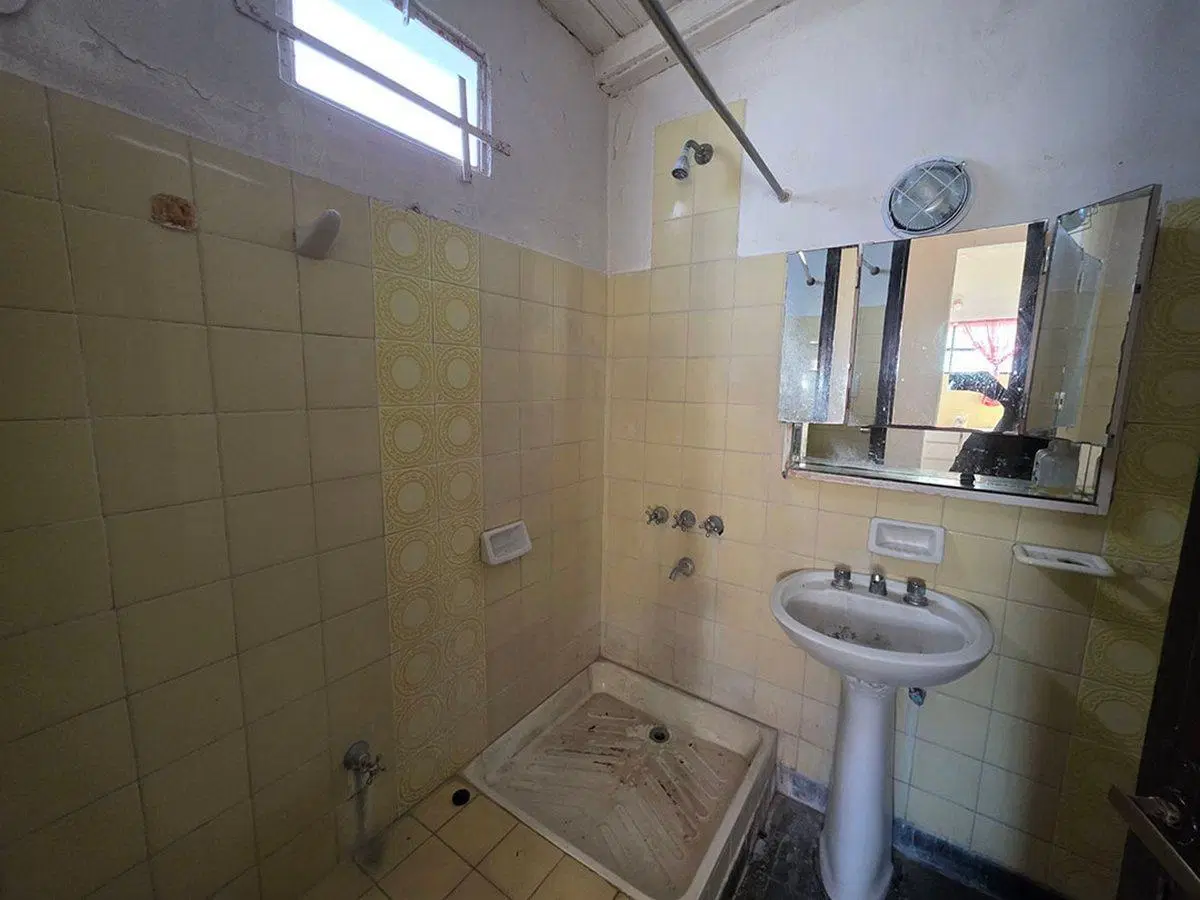 DEPARTAMENTO EN VENTA LA PLATA A RECICLAR 5