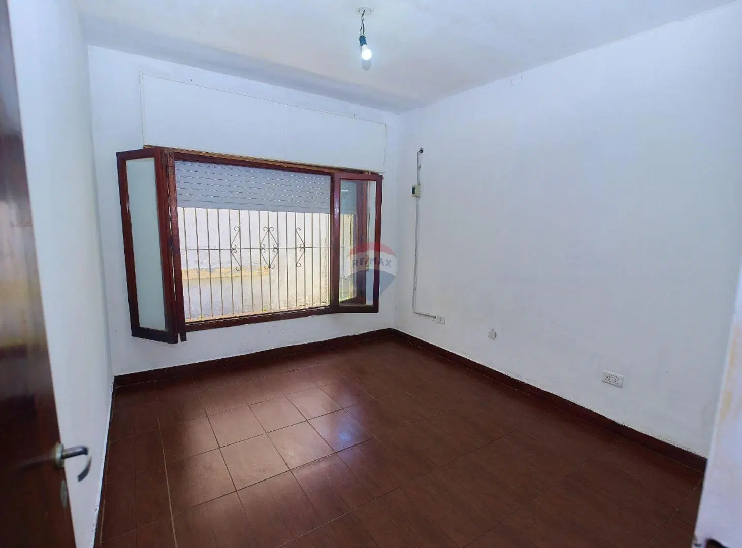 PH EN VENTA BERAZATEGUI 3 AMBIENTES COCHERA 3