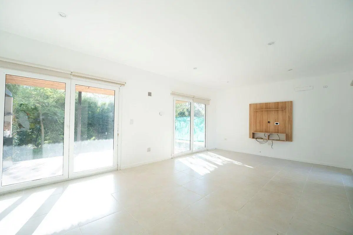 DÚPLEX EN VENTA GONNET 2 DORMITORIOS CON COCHERA 5