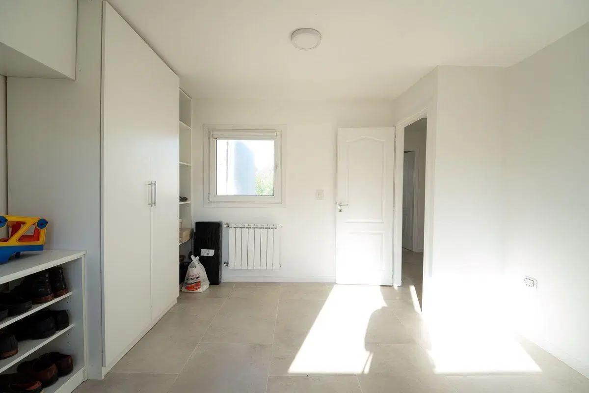 DÚPLEX EN VENTA GONNET 2 DORMITORIOS CON COCHERA 2
