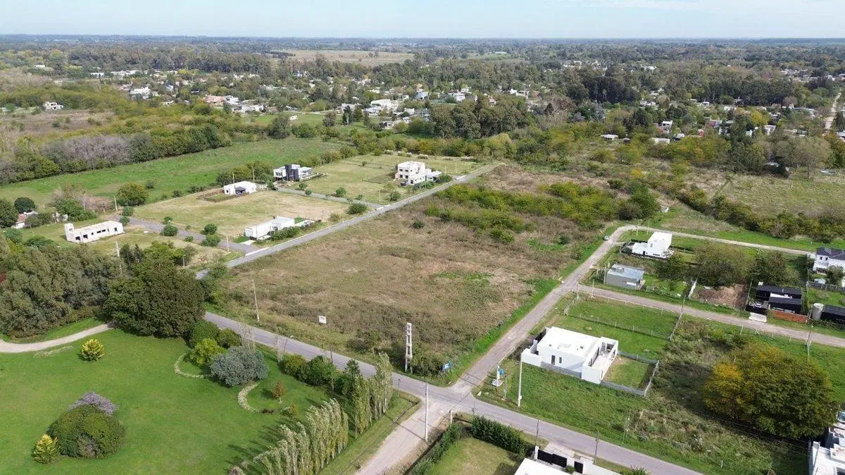 FRACCION DE TERRENO EN VENTA CITY BELL 4