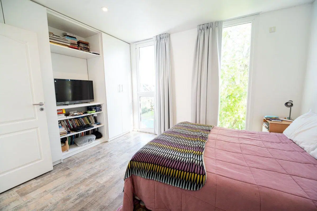 DÚPLEX EN VENTA GONNET 2 DORMITORIOS APTO BANCO 3
