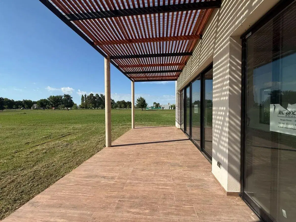 CASA EN VENTA LOBOS 3 DORMITORIOS LA FEDERALA 3