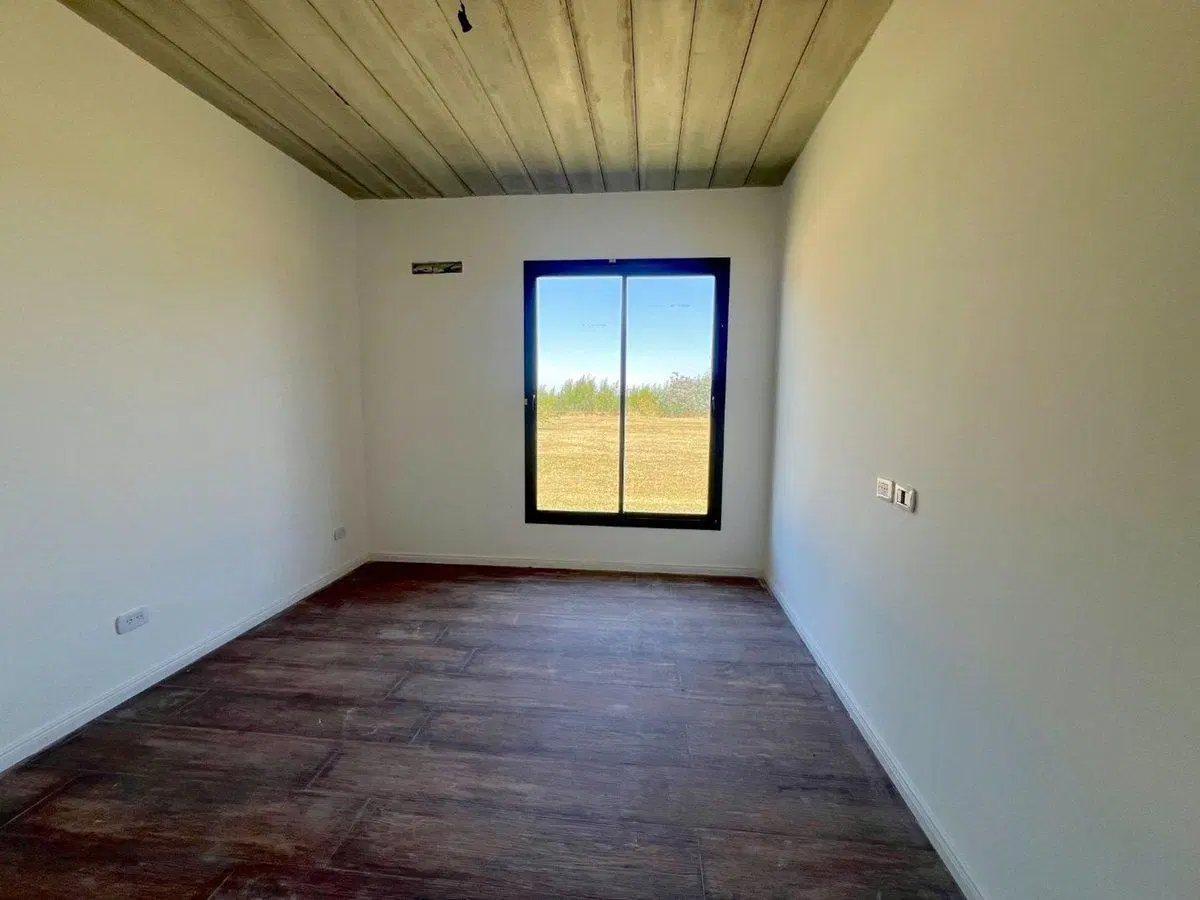 CASA EN VENTA LOBOS 3 DORMITORIOS LA FEDERALA 5