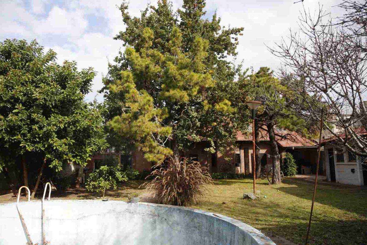 Foto de Casa Venta Gonnet 4 Dormitorios 2 Baños Pileta, imagen 4