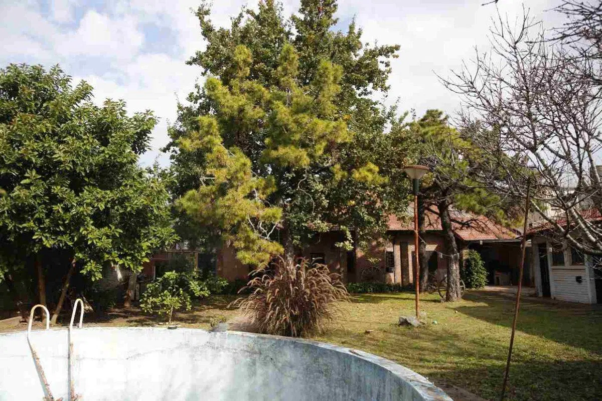 Casa Venta Gonnet 4 Dormitorios 2 Baños Pileta 4