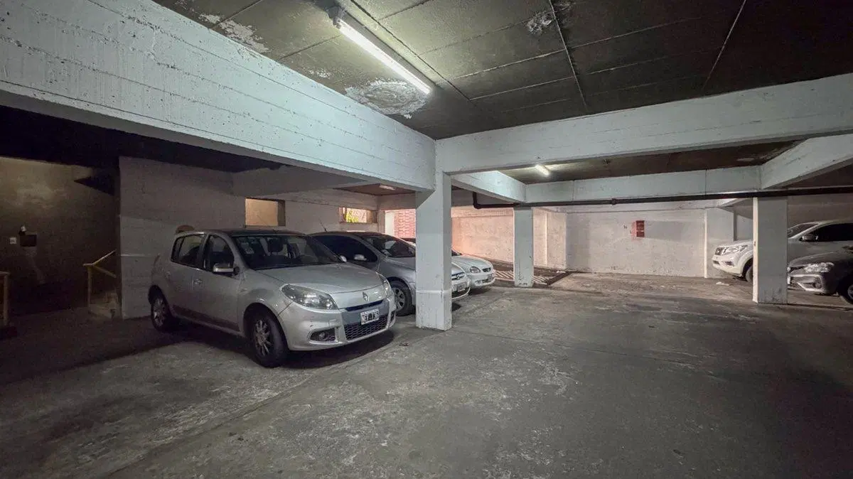 DEPARTAMENTO VENTA LA PLATA 2 DORMITORIOS COCHERA 4
