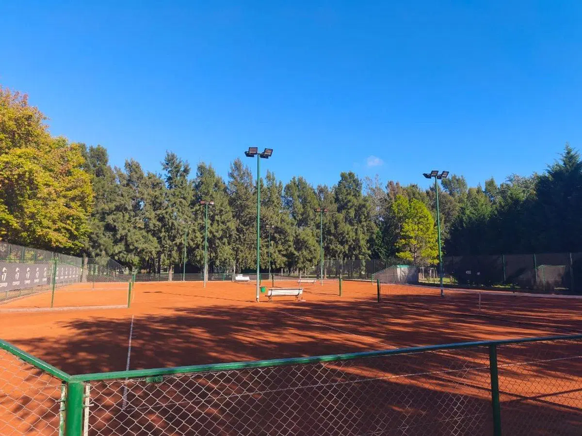 LOTE EN VENTA FRENTE A LA LAGUNA MIRALAGOS RUTA 2 3