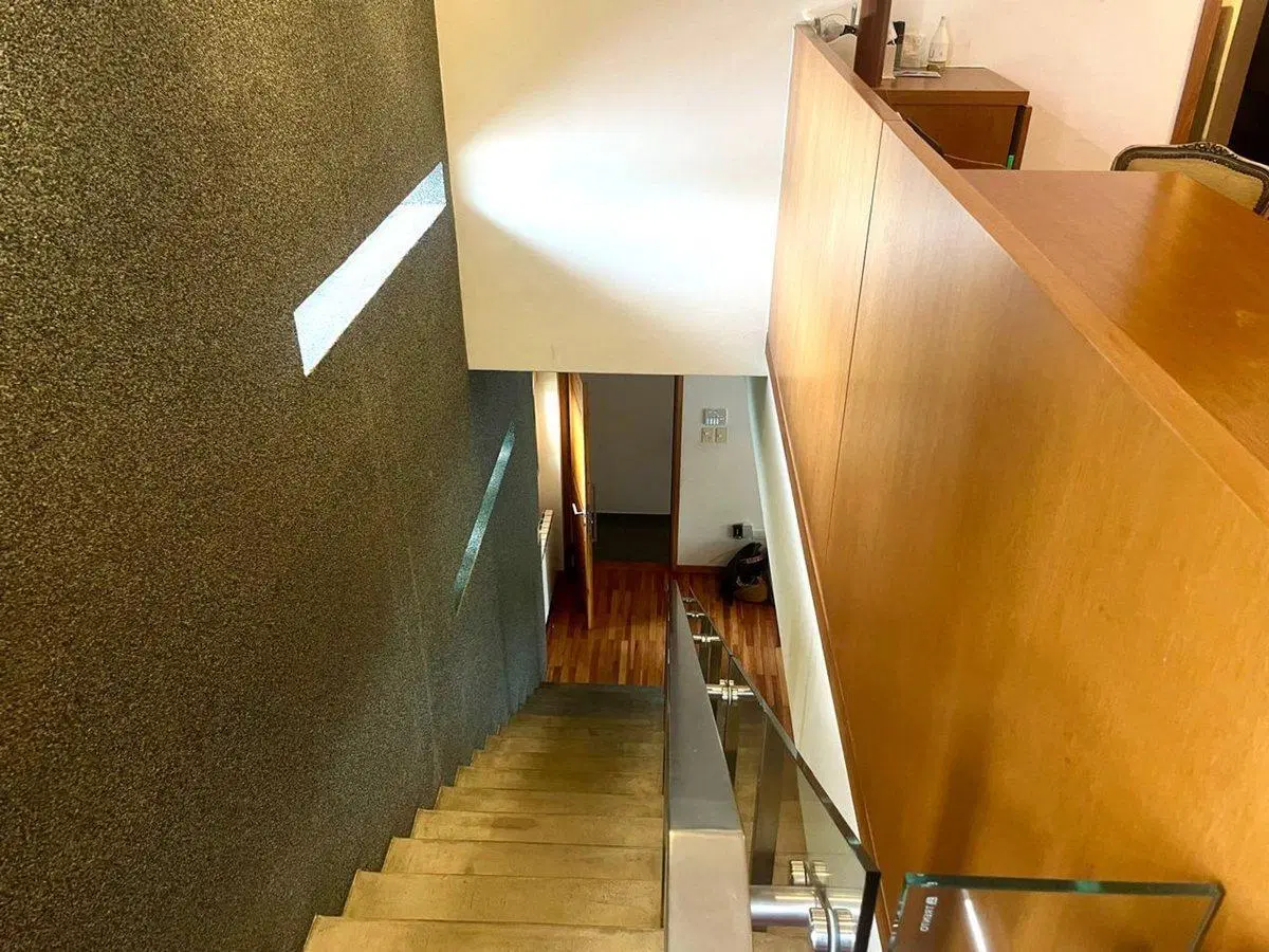 CASA EN VENTA LA PLATA 3 DORMITORIOS COCHERA 3