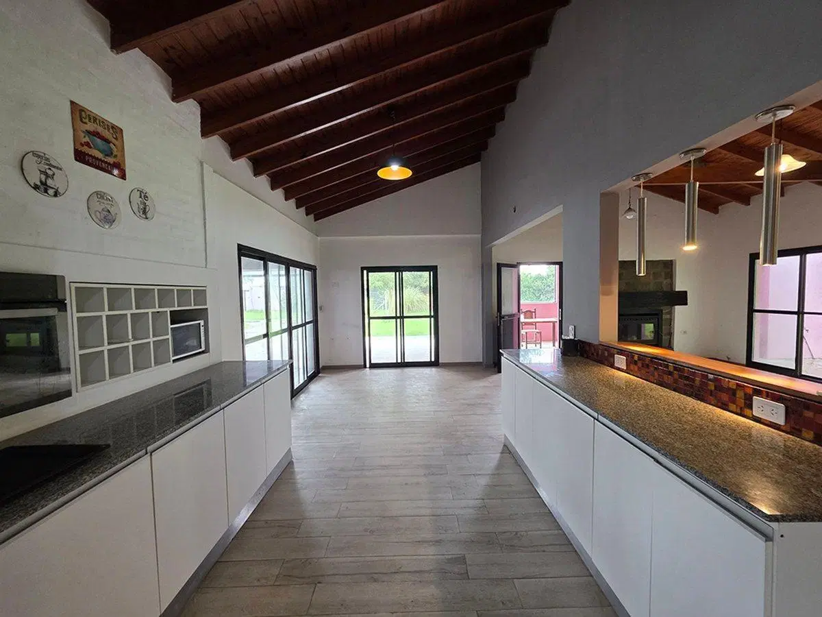 CASA QUINTA VENTA BARRIO QUINTAS DE GORINA 3