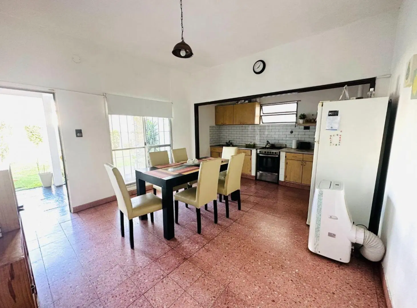 CASA VENTA AVELLANEDA 6 AMBIENTES APTA CREDITO 5