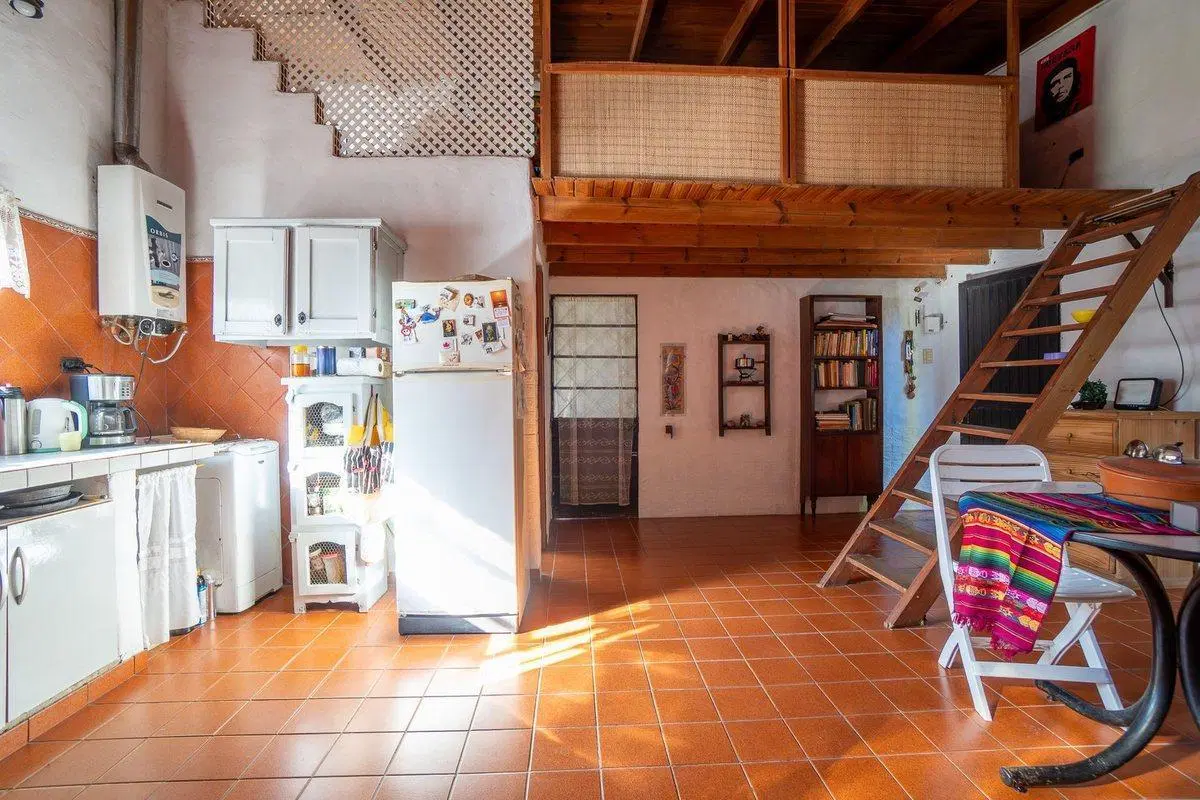 CASA EN VENTA LA PLATA 1 DORMITORIO 2