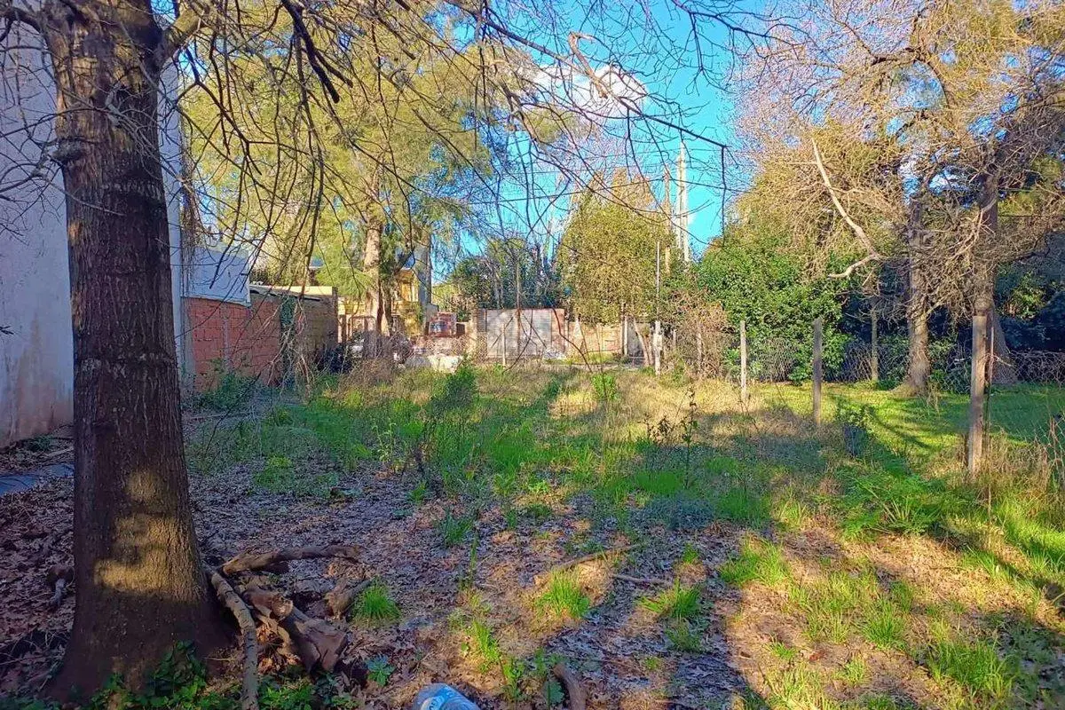 LOTE A LA VENTA GONNET LA PLATA 4